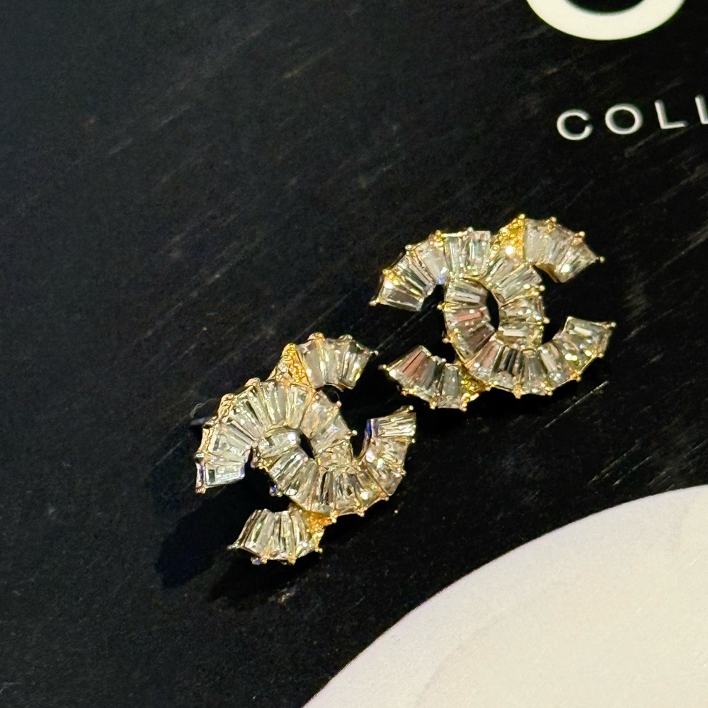 CC clustered Earrings